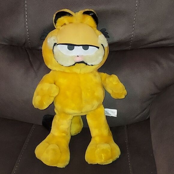 Garfield Plush 16"  - Picture 1 of 10